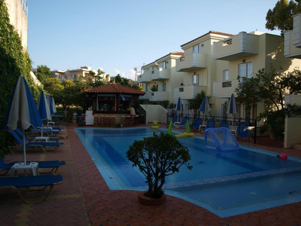 Sofia Studios & Apts Ayía Marína Eksteriør billede