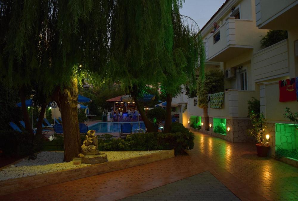 Sofia Studios & Apts Ayía Marína Eksteriør billede