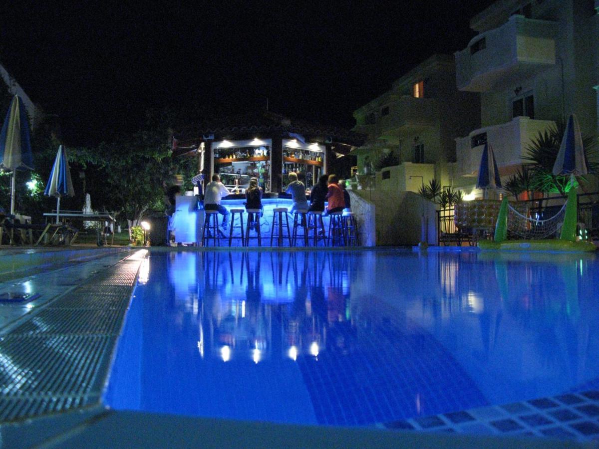 Sofia Studios & Apts Ayía Marína Eksteriør billede