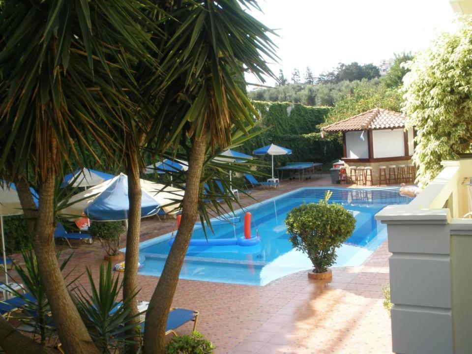 Sofia Studios & Apts Ayía Marína Eksteriør billede